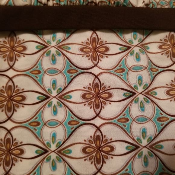 Patterned Tank Top - Picture 2 of 4